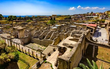 Ancient Roman Beach in Herculaneum Reopens to Public After 2,000 Years ...